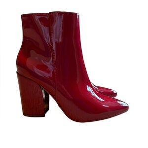 Sugar Evvie Women's Red Patent Faux Leather Ankle Boots Size 8
NWOB